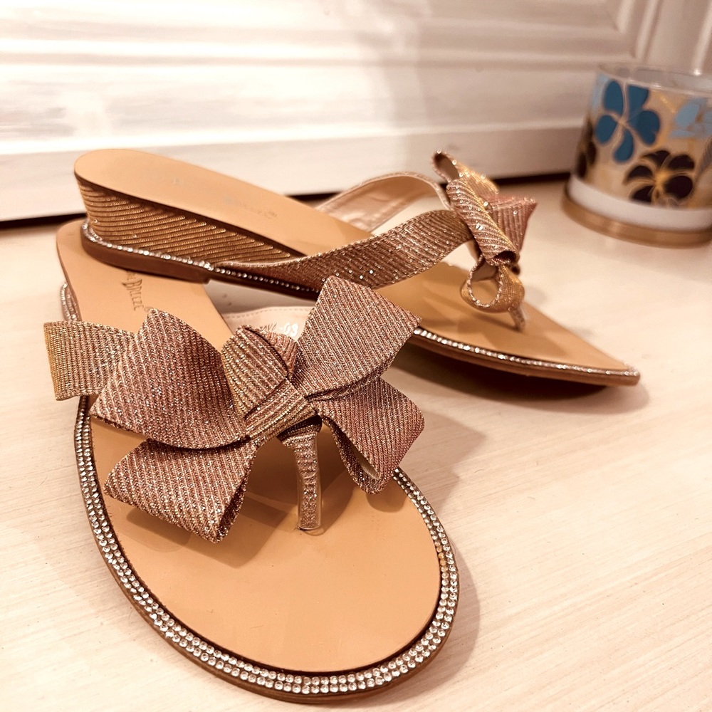 Sparkling Bow Sandals 6.5